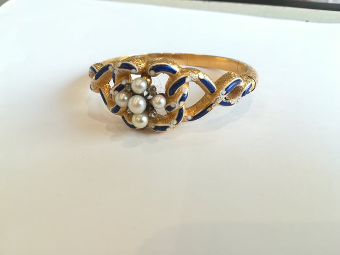 Bracelet Bracelet ancien en or jaune, émail, perles et diamants 58 Facettes 01380