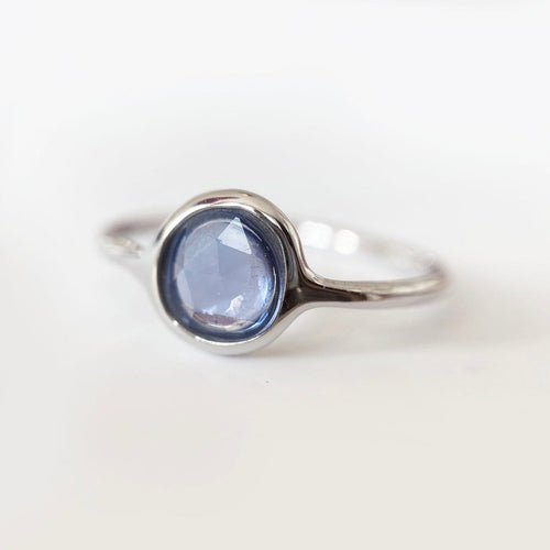 blue-sapphire-ring-18k-white-gold-love-more-5.jpg
