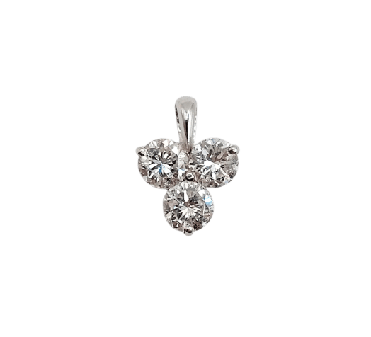Pendentif trèfle vintage en or blanc 18k et diamants 58 Facettes A07586