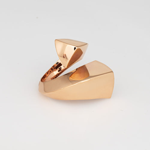Bague 52 Bague cocktail sculpturale bypass en or rose 18 carats 58 Facettes G13737