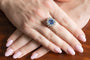 58 Bague en or blanc avec saphir naturel non traité et diamants 58 Facettes 13492