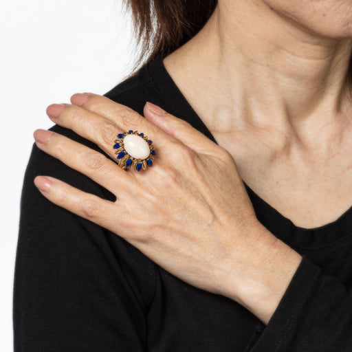 Bague 56 Bague cocktail vintage années 1960 en or jaune 14 carats corail et lapis-lazuli 58 Facettes G13908