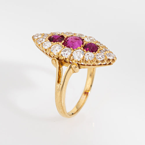 Bague 52 Bague navette victorienne antique en or jaune 18k, rubis de Birmanie et diamants 58 Facettes G13947