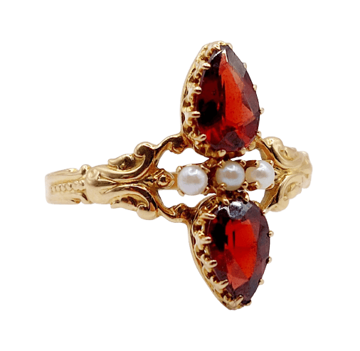 Antique marquise ring in 18k rose gold, pear garnet and pearls 