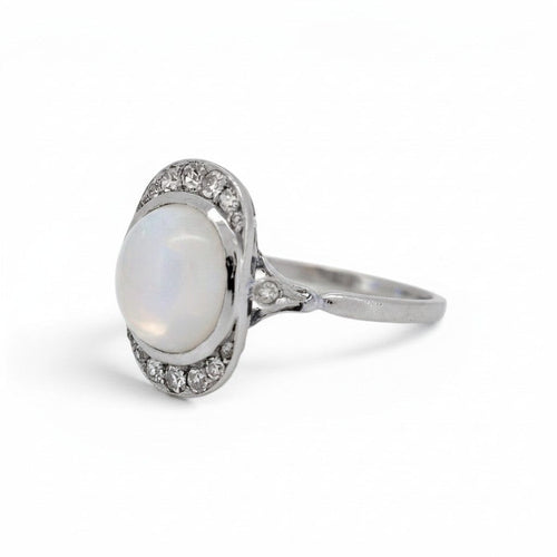 54 Art déco - Bague en or 18k, pierre de lune et diamants 58 Facettes RI-1083