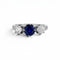 52 Art déco - Bague trilogie en or blanc saphir et diamants 58 Facettes RI-1065