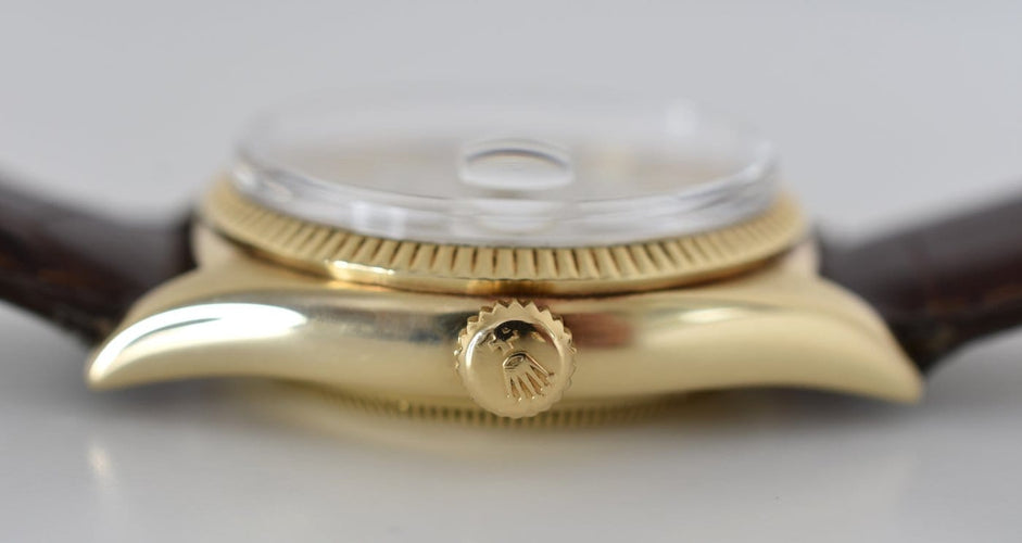 Rolex Oyster Perpetual Date Ovettone - Montre en or jaune 14 carats 58 Facettes RO-800