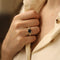 bague-or-jaune-18k-saphir-1-ct-et-diamants-1-ct-h-vs-taille-51.jpg