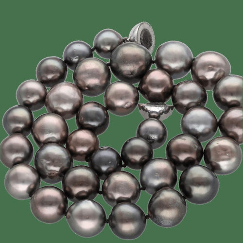 collier-tecla-perles-grises-des-mers-du-sud-45-cm.jpg