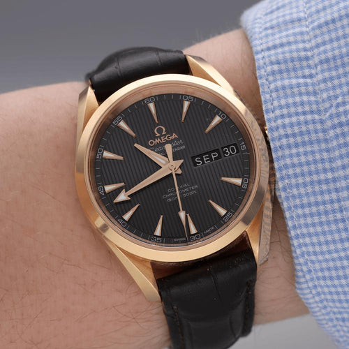 montre-omega-or-rose-18k-ref-23153392206001-2013-385-mm.jpg
