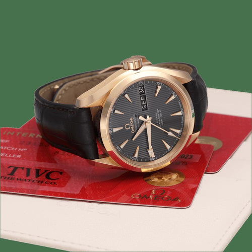 montre-omega-or-rose-18k-ref-23153392206001-2013-385-mm.jpg