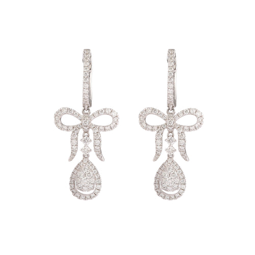 Boucles d'oreilles Boucles d’oreilles dormeuses nœuds en or gris 18 carats et diamants 58 Facettes BO254
