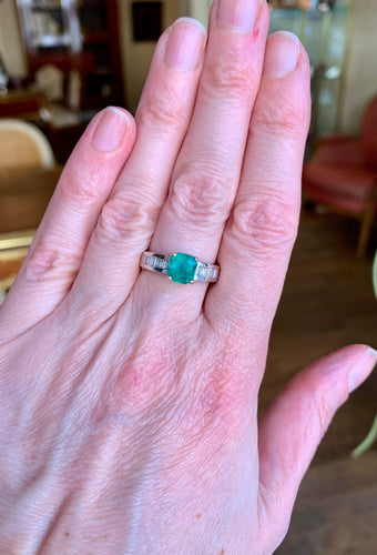 Bague 53 Bague - Émeraude de Colombie 1,35 carat diamants en or gris 18 carats 58 Facettes BEM44