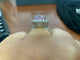 53.5 Bague halo en or blanc, kunzite et diamants 58 Facettes BA 509