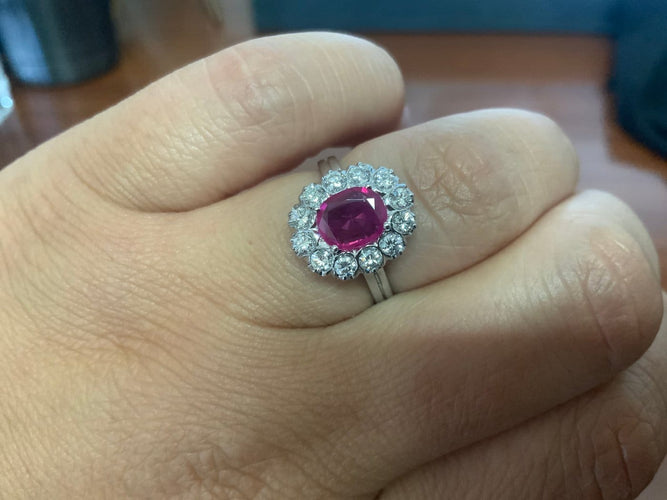 Bague 54 Bague en or blanc avec rubis et diamant 58 Facettes BA 504