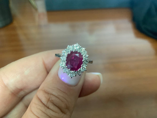 Bague 53 Bague en or blanc avec rubis et diamants 58 Facettes BA 523