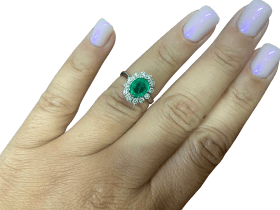 Bague 51.5 Bague halo en or blanc avec émeraude ovale et diamants 58 Facettes BA 500