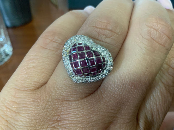 Bague 54 Bague cœur vintage en or blanc avec rubis et diamants 58 Facettes BA 1003
