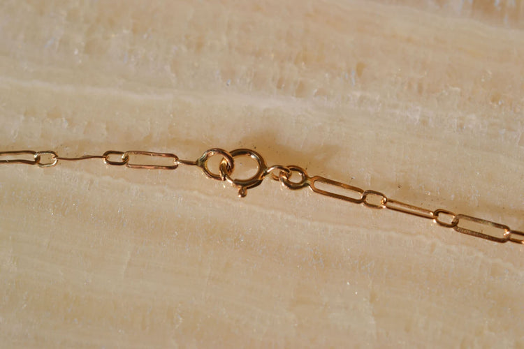 https://cdn.shopify.com/s/files/1/0963/7950/2920/files/Bracelet-Článek-cheval-20.6cm-bracelet-seconde-main_5e7428f4-a307-4fa5-b02c-b6d7267c1065.jpg?v=1779358463