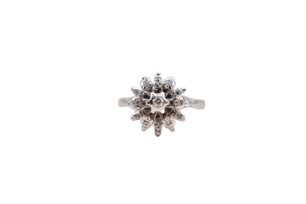 Bague 58 Bague florale en or blanc et diamants 58 Facettes 3684