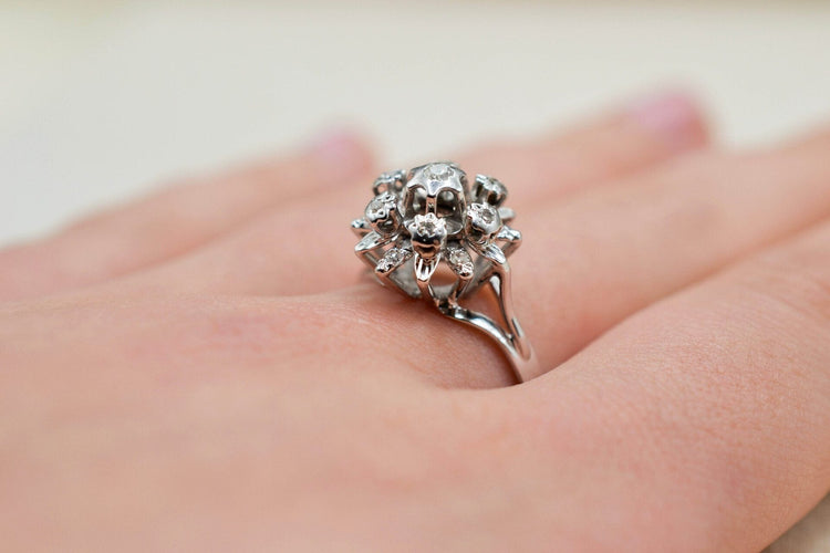 https://cdn.shopify.com/s/files/1/0963/7950/2920/files/or-blanc-diamant_9bf8ef3b-9833-4422-91a9-99299af92221.jpg?v=1779984274