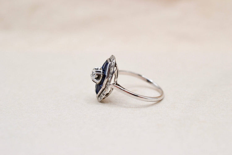 https://cdn.shopify.com/s/files/1/0963/7950/2920/files/saphir-diamants_b45f8434-3b0b-49d6-b31c-d41803673e59.jpg?v=1779985223