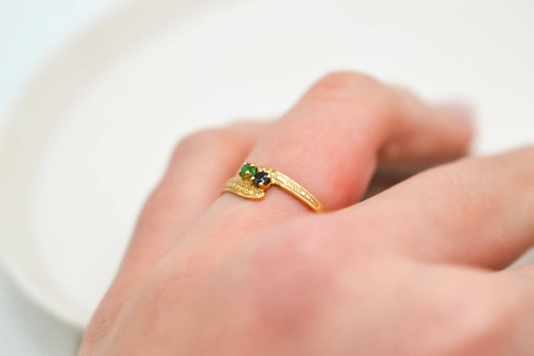 https://cdn.shopify.com/s/files/1/0963/7950/2920/files/bijou-vintage-toi-et-moi_dfaa3ae5-0d99-4e00-9416-e9c8277b2c13.jpg?v=1779984678