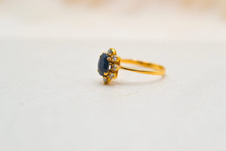 https://cdn.shopify.com/s/files/1/0963/7950/2920/files/Daisy-or-jaune_5a80d43d-8a11-411c-bfbc-34fbe687922e.jpg?v=1779985379
