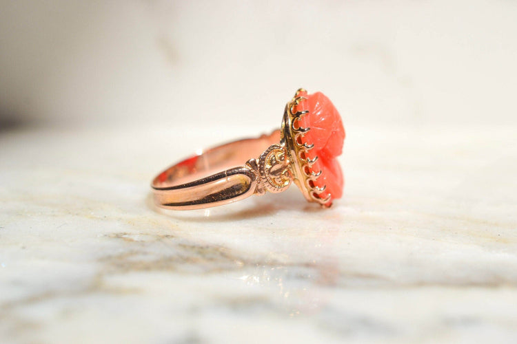 https://cdn.shopify.com/s/files/1/0963/7950/2920/files/bague-ancienne-camee_7d37667d-53f2-4e54-b168-7c4146d9c1ce.jpg?v=1781510196