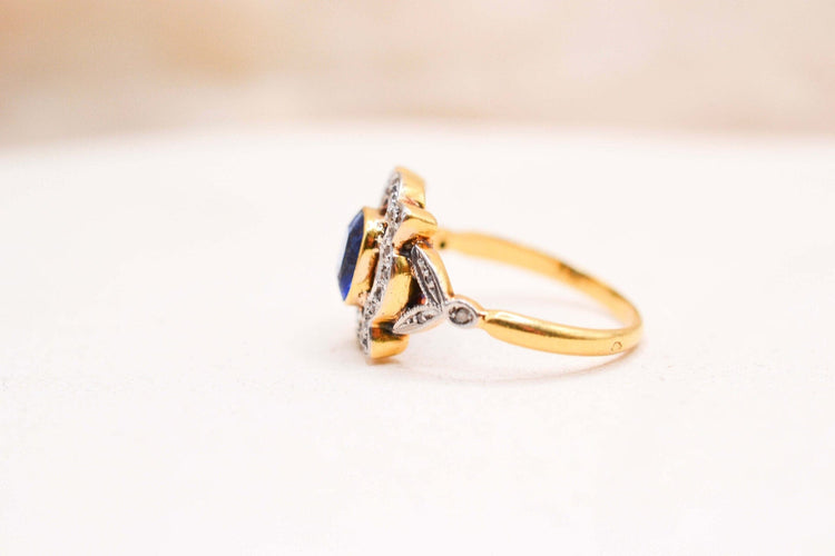 https://cdn.shopify.com/s/files/1/0963/7950/2920/files/bague-ancienne-or-8.jpg?v=1781510360