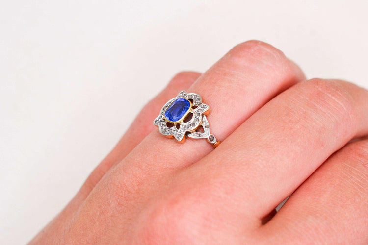 https://cdn.shopify.com/s/files/1/0963/7950/2920/files/bague-ancienne-3_06d212c1-9fd2-4b6f-a721-8766bf547d26.jpg?v=1781510361