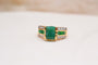 https://cdn.shopify.com/s/files/1/0963/7950/2920/files/bague-emeraude-2.jpg?v=1781510408