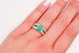 https://cdn.shopify.com/s/files/1/0963/7950/2920/files/bague-or-emeraude-1.jpg?v=1781510408