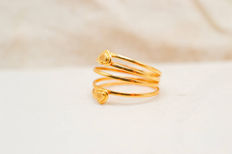 https://cdn.shopify.com/s/files/1/0963/7950/2920/files/bijou-vintage-ancien_21f1ee37-f499-4937-94d5-d9a3356349ca.jpg?v=1782398101