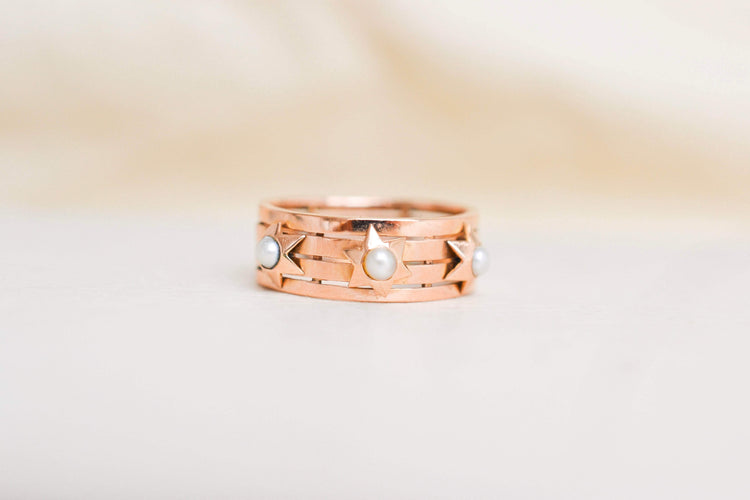 https://cdn.shopify.com/s/files/1/0963/7950/2920/files/bague-jonc.jpg?v=1784791649