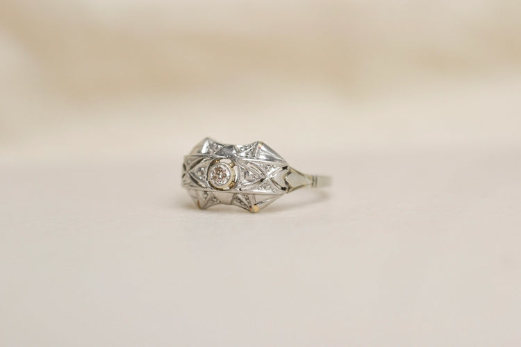 https://cdn.shopify.com/s/files/1/0963/7950/2920/files/bague-or-blanc-diamants.webp?v=1784881034
