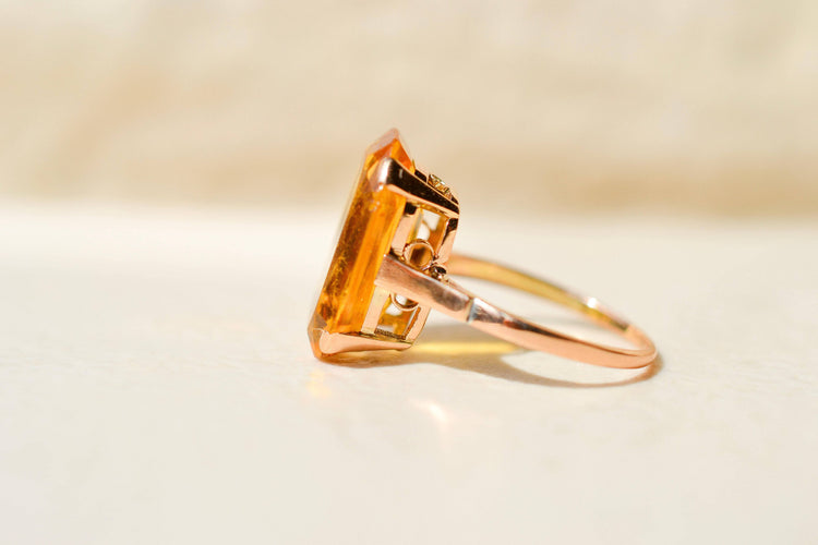 https://cdn.shopify.com/s/files/1/0963/7950/2920/files/bague-cocktail-citrine-or-jaune.jpg?v=1784901314