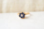 52 Bague fleur et cordage en or jaune 14K, diamant et saphirs 58 Facettes 4152