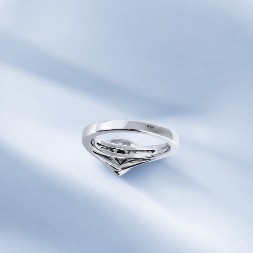 bague-mauboussin-dream-love-anneau-or-gris-18k-750-signature-mauboussin.png