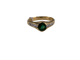 Vintage ring in geelgoud met smaragd in gesloten zetting en diamanten 