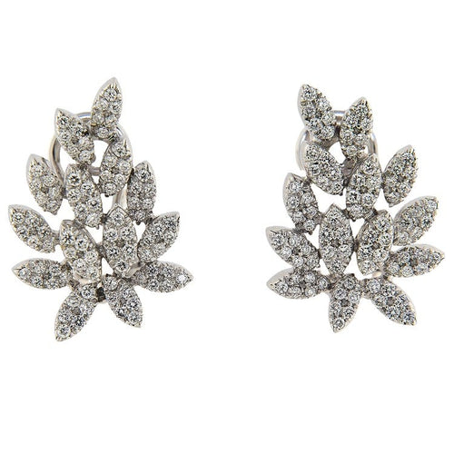 https://www.gioielleriaguidetti.it/wp-content/uploads/2026/07/G3992-orecchini-oro-bianco-diamanti-brillanti-2.jpg