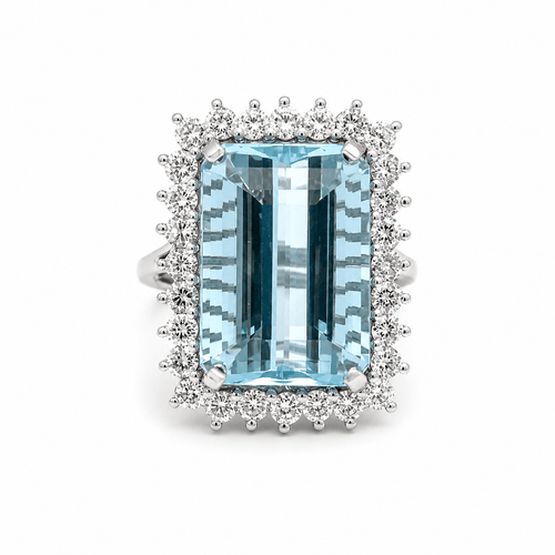 Bague 56 Bague en or blanc avec aigue-marine et halo de diamants 58 Facettes 50487