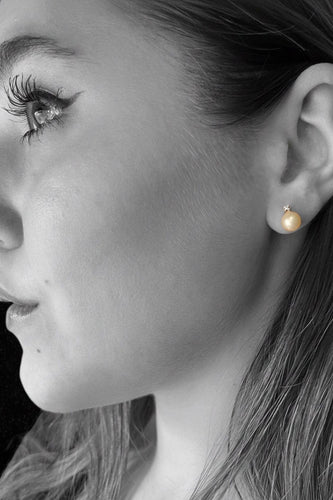 Boucles d'oreilles Roberto Borghesi - Boucles d'oreilles perle et diamants en or blanc et jaune 18K 58 Facettes