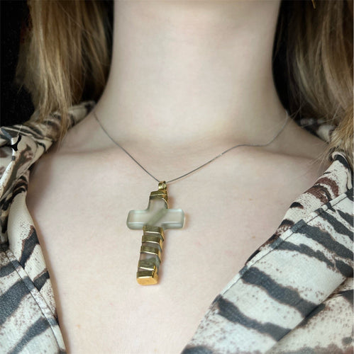 Pendentif Croix en cristal de roche et or 58 Facettes