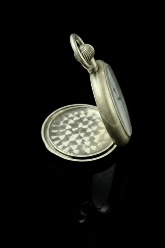 Julius Haffner - Chronomètre de poche monopoussoir en acier 58 Facettes