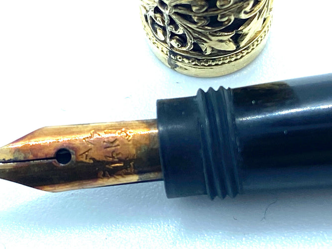 Spezial - Stylo-plume en or 58 Facettes