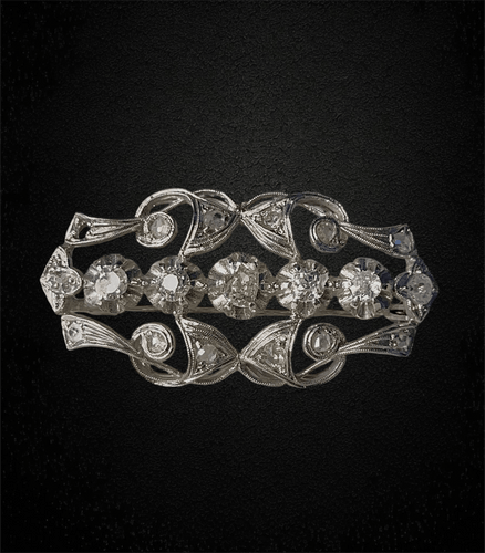 Pendentif Spilla novecentesca en or blanc 18 carats diamants 58 Facettes