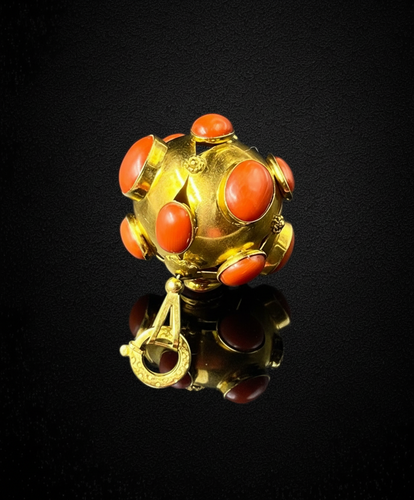 Pendentif Mina - Pendentif en or jaune et corail 58 Facettes