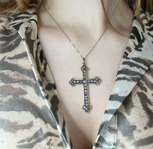 Pendentif Pendentif croix en diamants 58 Facettes