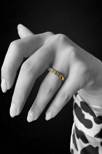 Bague 55 Bague rivière vintage en or jaune 18K et diamants 58 Facettes